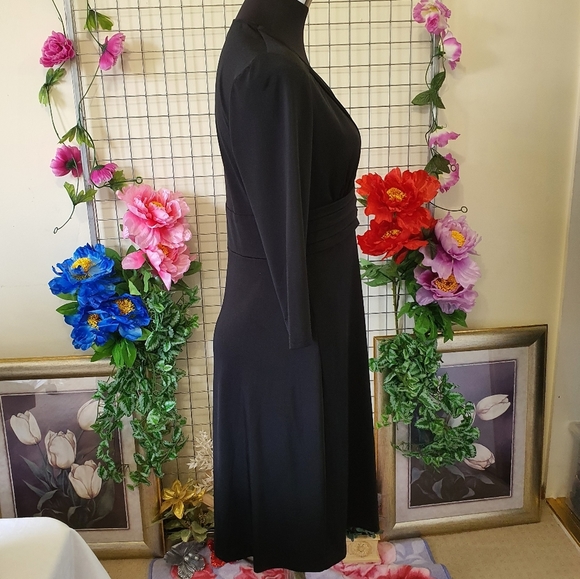 CAPTURE AU12 Dress Black Midi Fit & Flare Empire Waist V-Neck 3/4 Sleeve - NWOT - Picture 7 of 14